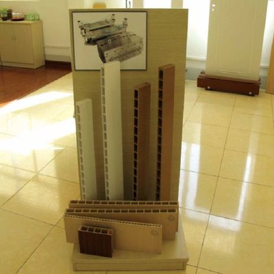 Exportador de moldes de extrusión de paneles huecos de CPVC WPC de 700 mm pulidos y electrocolados