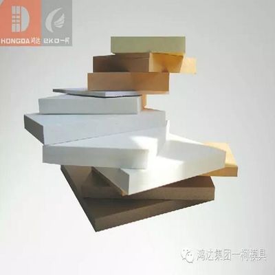 Molde de extrusión de placas espumantes de PVC/WPC para el tratamiento de la superficie de pulido con electroplataje