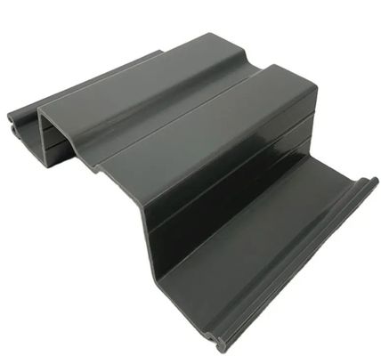 Material de molde 3Cr17 Pilas de chapa de PVC para el paisajismo de control de la erosión de larga duración