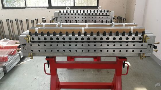 Molde de extrusión de cartón de espuma P20 de cavidad única de 1320 mm para muebles y tableros publicitarios