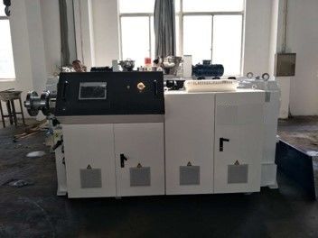 38CrMoALA Material de tornillo WPC PVC Línea de producción de maquinaria de extrusión de perfiles para paneles de pared