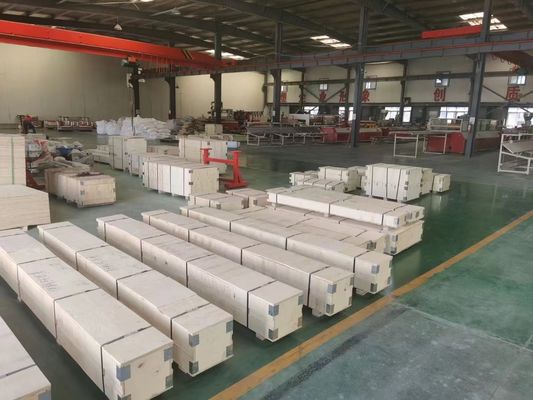 En el caso de los materiales de extrusión de plástico de PVC de plata, la matriz / calibrador / cabeza de moldeo con 1 cavidad de molde