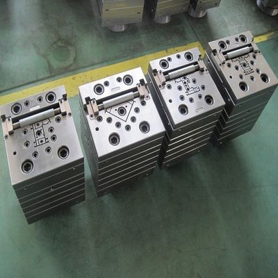 Diseño de perfiles de PVC Molde de extrusión de plástico para ventanas de UPVC EKO y eficiencia