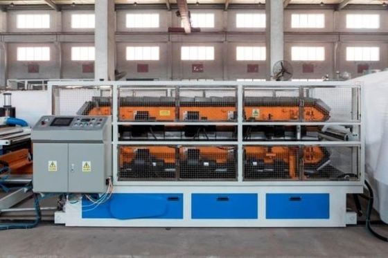 Tecnología de la línea de producción de extrusión de tejas de PVC para la fabricación de tejados de chapa de chapa