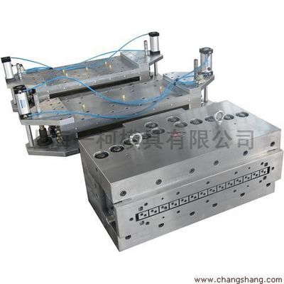 Fabricante profesional de moldes para extrusión de puertas huecas WPC/UPVC