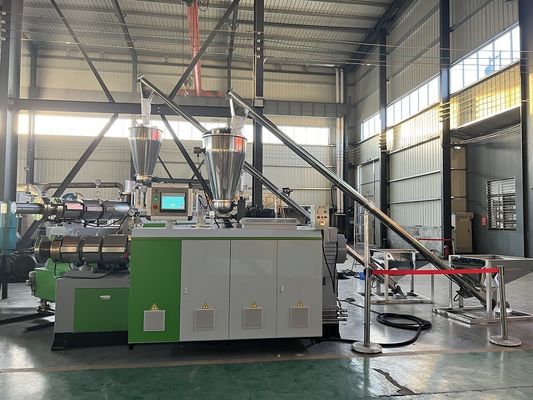 Máquina de extrusión para pisos y tablones de WPC para pisos y tablones de WPC
