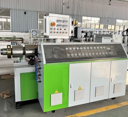 Máquina de extrusión para pisos y tablones de WPC para pisos y tablones de WPC