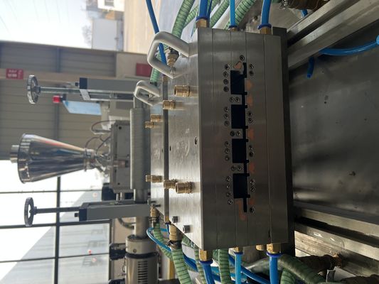 Molde de extrusión de plástico de madera WPC para cubiertas de suelo de 150 mm de ancho línea de producción