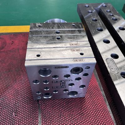 Profiles de plástico de extrusión de ventanas de PVC/UPVC de plata moldeado para las series 70 y 60