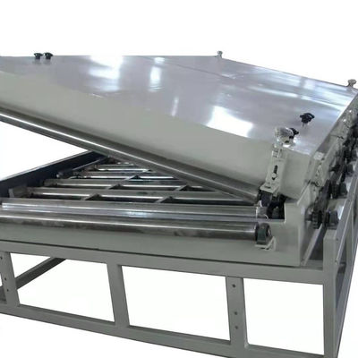 Máquina de extrusión de láminas de techo acristaladas de PVC de doble tornillo cónico con ABB Inverte