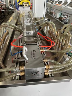 Molde de extrusión de perfiles de cerradura de puertas de plástico de PVC de madera de plata para productos domésticos