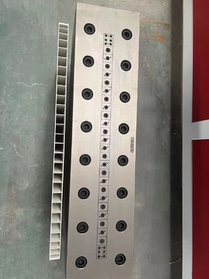 1 Calibrador de extrusión de plástico de PVC de cavidad Muela para panel de puerta de PVC en tamaño personalizado