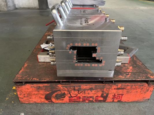 Producto doméstico molde de extrusión de molde para UPVC máquina de fabricación de perfiles de puertas de ventanas
