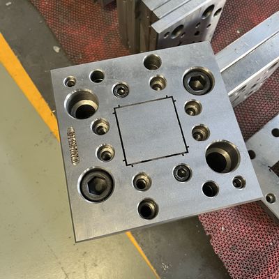 Muebles de puertas y ventanas de PVC fabricados a partir de plástico reciclado