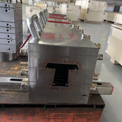 AutoCAD Diseño de molde de perfil de plata de PVC para extrusión de ventanas y puertas en varios diseños