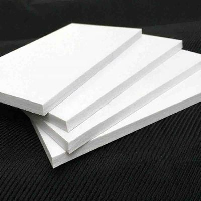Tratamiento de la superficie de pulido por electroplataje para la producción de placas de espuma de PVC/molde de extrusión