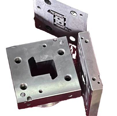 1 Molde de productos caseros de cavidad para molde de perfil de ventanas de extrusión de PVC profesional