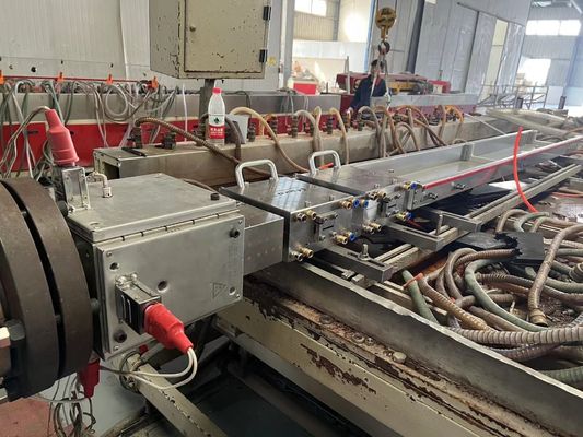 Molde de extrusión de plástico PE WOOD con diseño profesional y soporte postventa