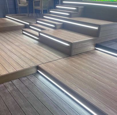 Herramientas de extrusión de moldes de cubierta y paneles de pared de PE diseñadas por AutoCAD para ventanas de perfil