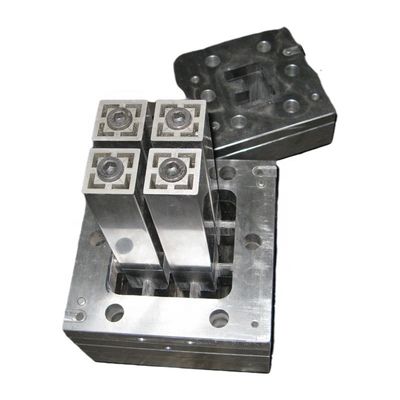 Molde a presión de extrusión UPVC WPC para la producción de tubos de PVC y perfiles diseñados para AutoCAD