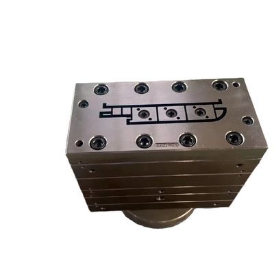 Herramientas de moldeo por extrusión de perfiles de puertas compuestas de plástico de madera de PVC profesional