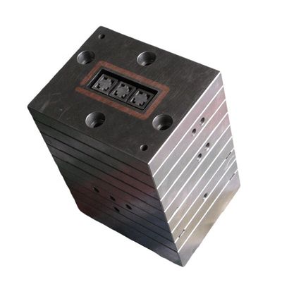 WPC PE PP perfiles de extrusión molde de diseño a presión con tratamiento de pulido por electroplataje