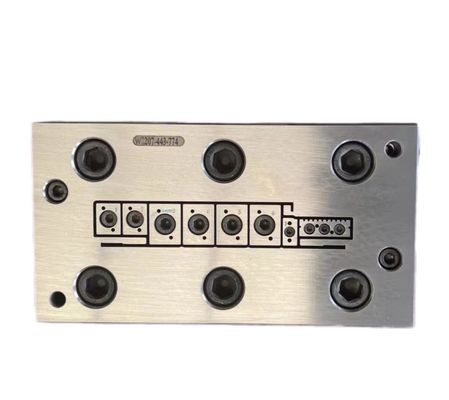 Molde de extrusión de vigas de cubierta de WPC de tamaño personalizado fabricado en Huangshi con material 3CR17
