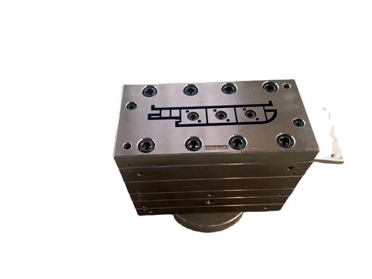 Molde de extrusión de vigas de cubierta de WPC de tamaño personalizado fabricado en Huangshi con material 3CR17