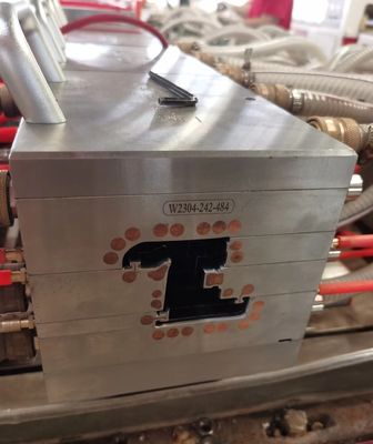 1 Máquina de extrusión de perfiles de PVC UPVC en hueco Moldeado con tratamiento de pulido por electroplataje