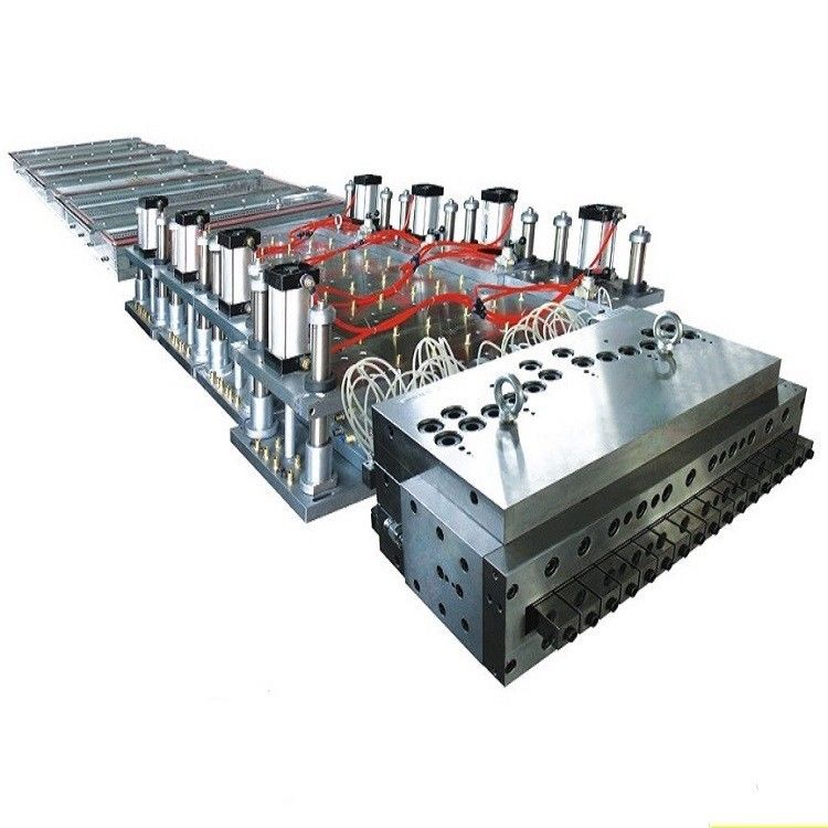 Exportador de moldes de extrusión de paneles huecos de CPVC WPC de 700 mm pulidos y electrocolados
