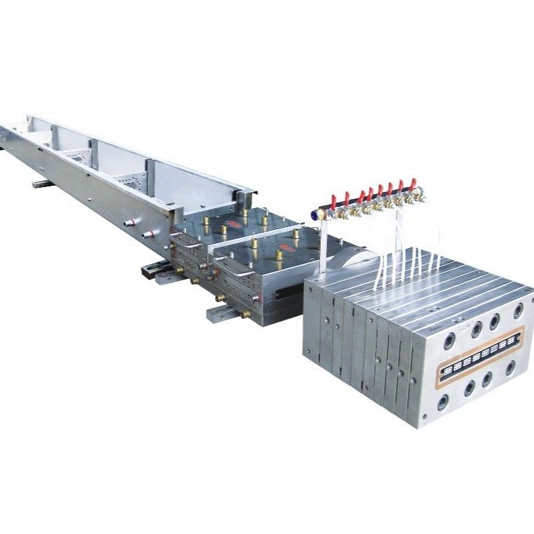 Molde de extrusión de plástico de madera WPC para cubiertas de suelo de 150 mm de ancho línea de producción