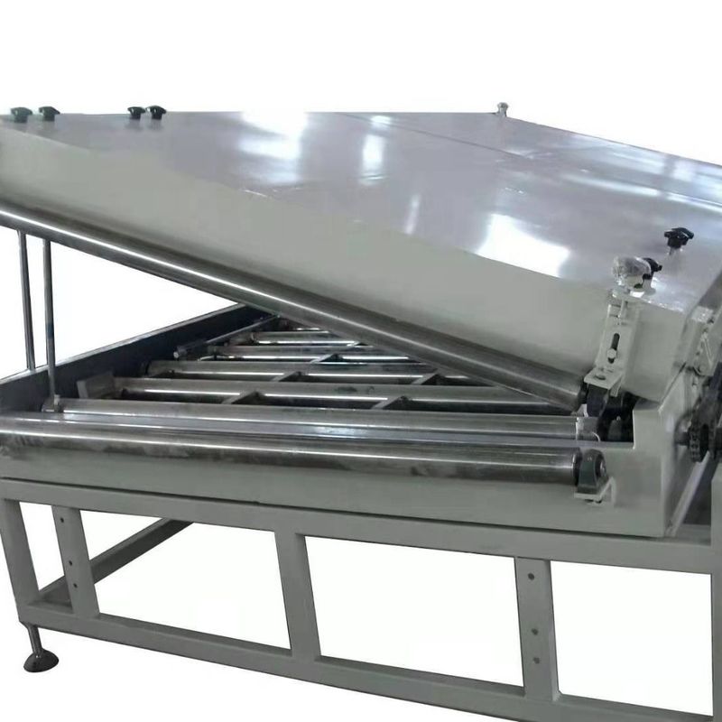 Línea de producción de tejas de PVC de diseño de doble tornillo con diámetro de tornillo de 80/156 mm