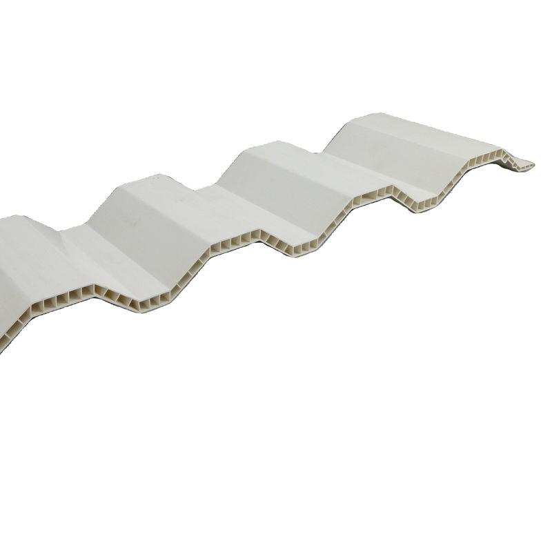 Molde de extrusión de techos huecos ondulados de plata de PVC para un proceso de producción suave